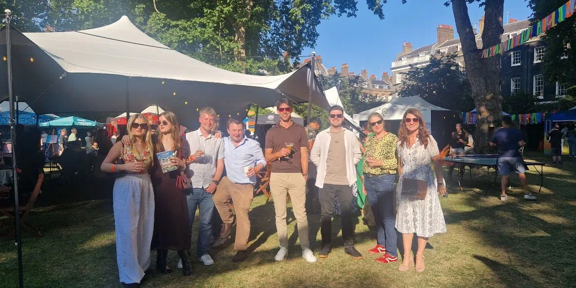 summer party photo